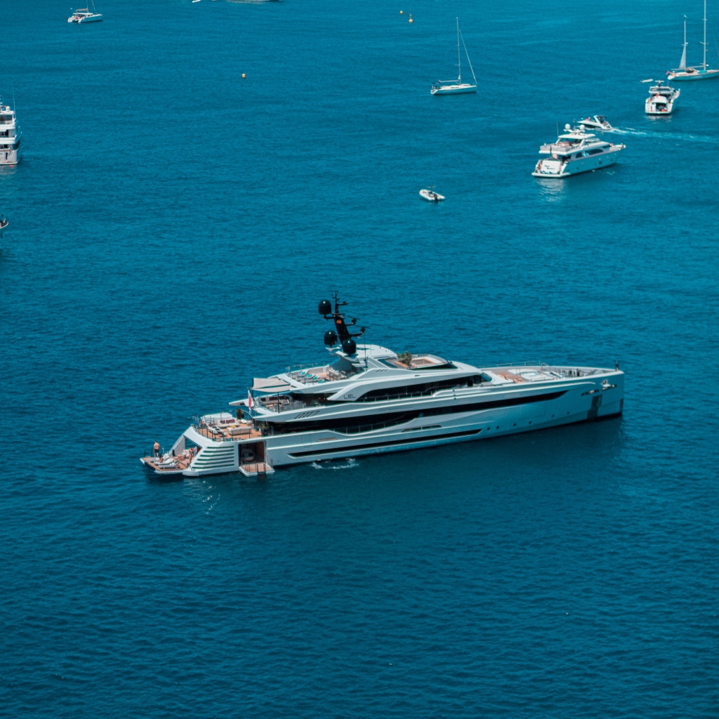 Shipbuilding Services - Cruise Ships, Ferries & Luxury Yachts